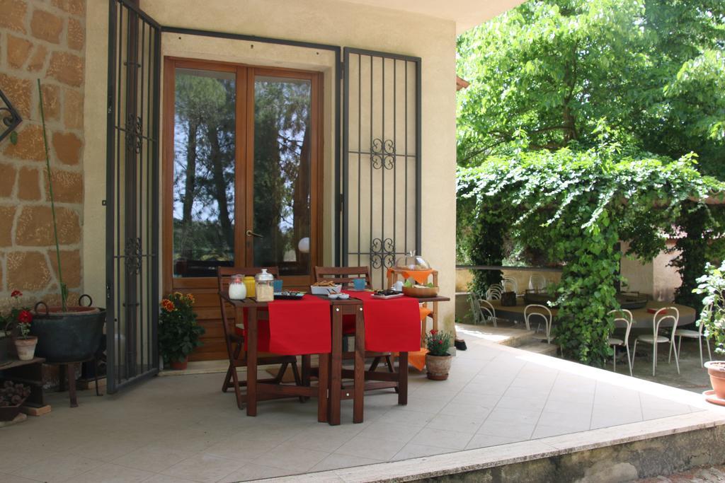 B&B La Roverella Пьяцца-Армерина Экстерьер фото